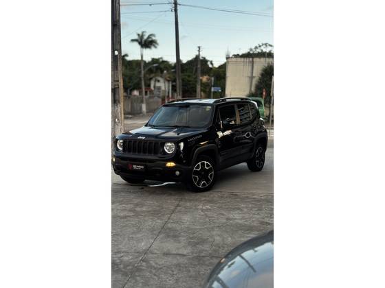 JEEP RENEGADE 2.0 16V TURBO DIESEL MOAB 4P 4X4 AUTOMÁTICO JEEP RENEGADE 2.0 16V TURBO DIESEL MOAB 4P 4X4 AUTOMÁTICO